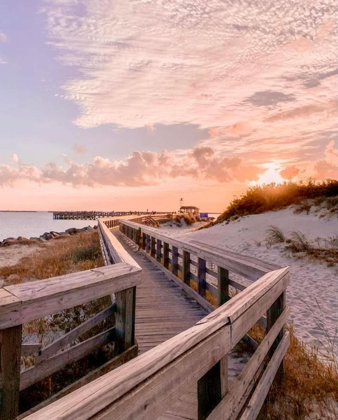 Key Lime Cottage Steps From Cape Charles Beach Exterior photo